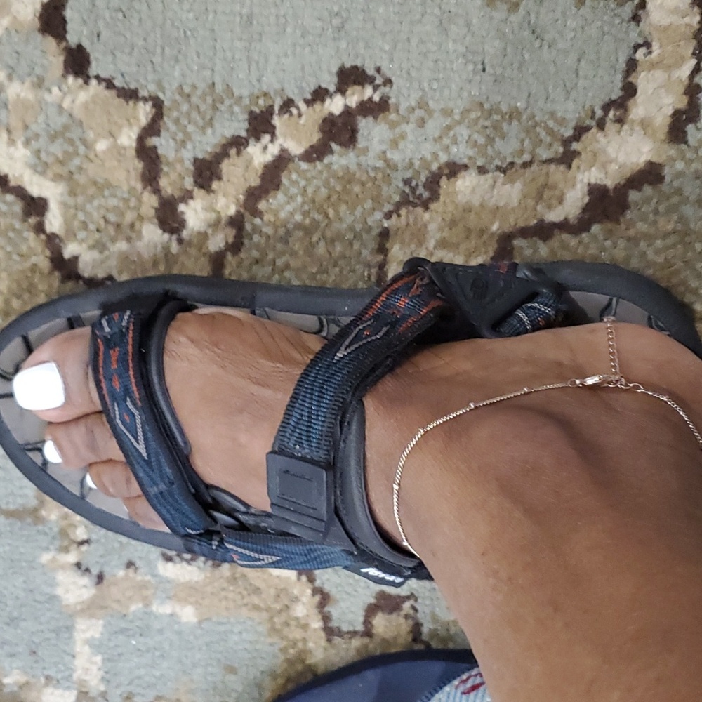 Teva black sandals size 9 - Picture 9 of 12